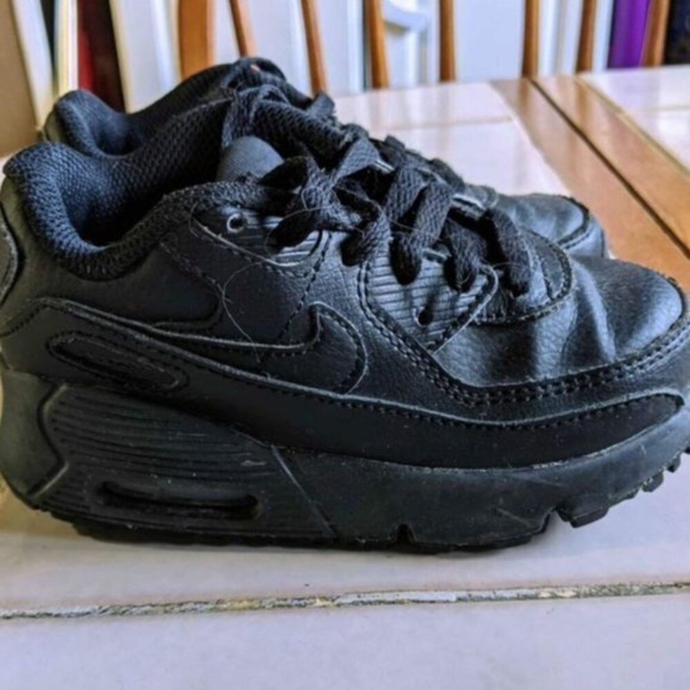 Boys Nike Air Max‎ 90 size 9c